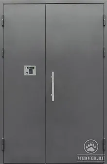Дверь в тамбур с электромеханическим замком-117